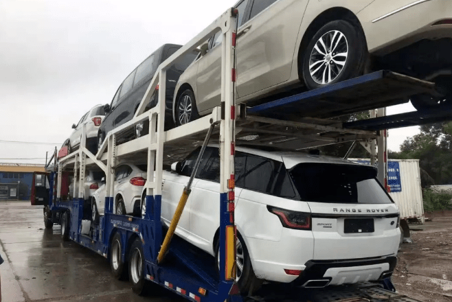 板車托運(yùn)公司是如何完成車輛運(yùn)輸?shù)模?鑫邦運(yùn)車