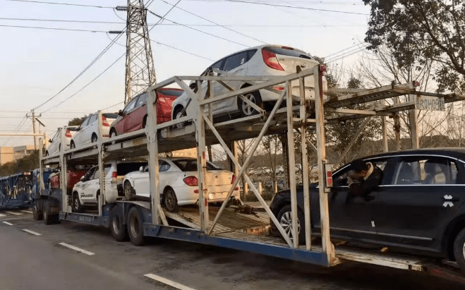 汽車托運(yùn)類目中,越野車汽車托運(yùn)需要買保險嗎?-鑫邦運(yùn)車